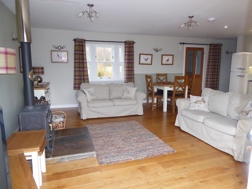 Dalnoid Cottages & Treehouses