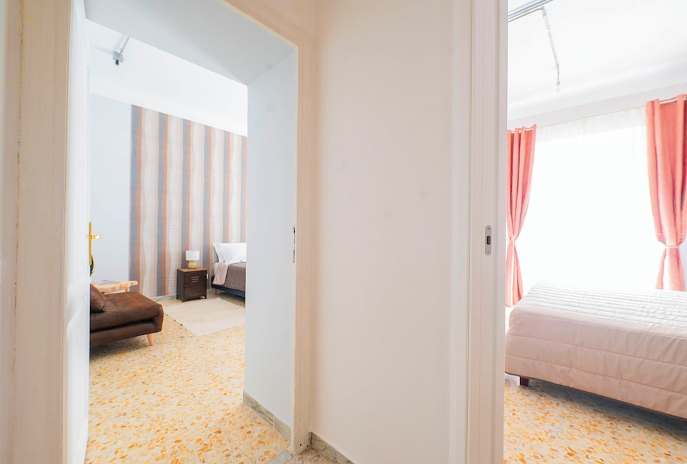 Trastevere Lovely 2 Br Apartment