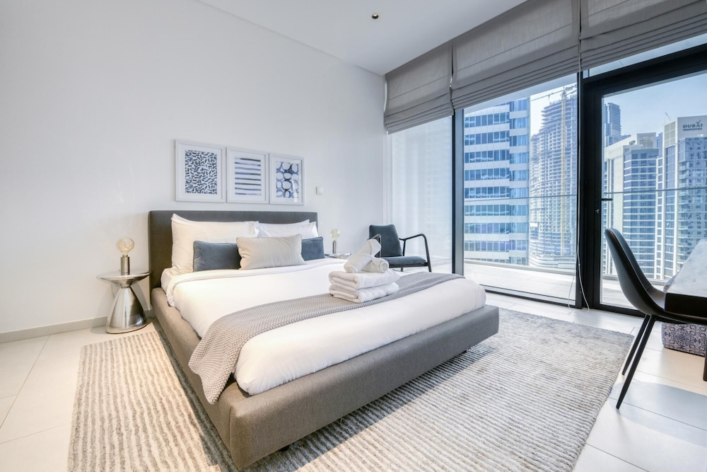 Luxury Apt W Burj Khalifa Vw Dubai Canal Access
