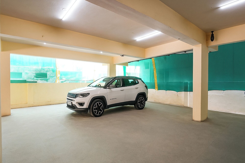 Fabhotel Sree Venkateshwara Residency