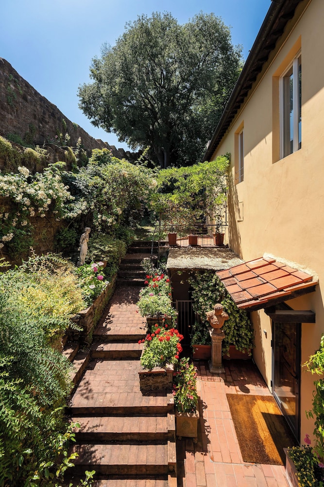 Villa Angela