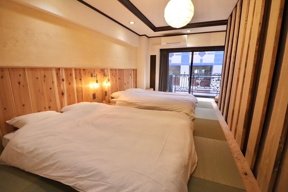sunmallcrest403