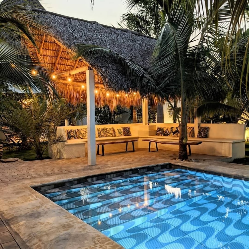 Hotel Nayal Lodge - Image 1