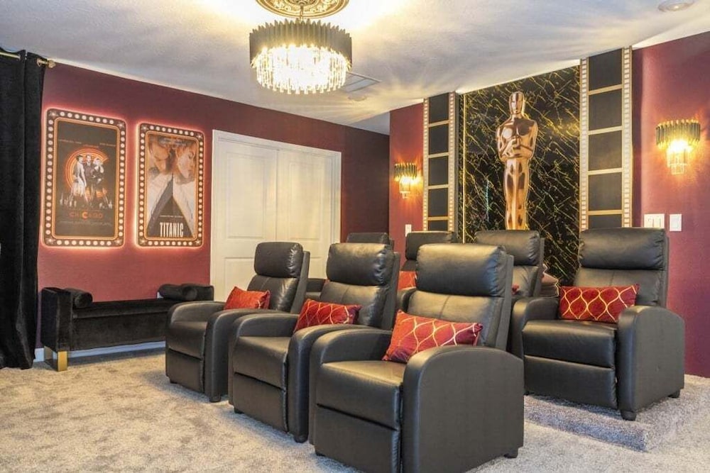 The Most Stunning Home With Everything You Want! 8 Bedroom Villa
