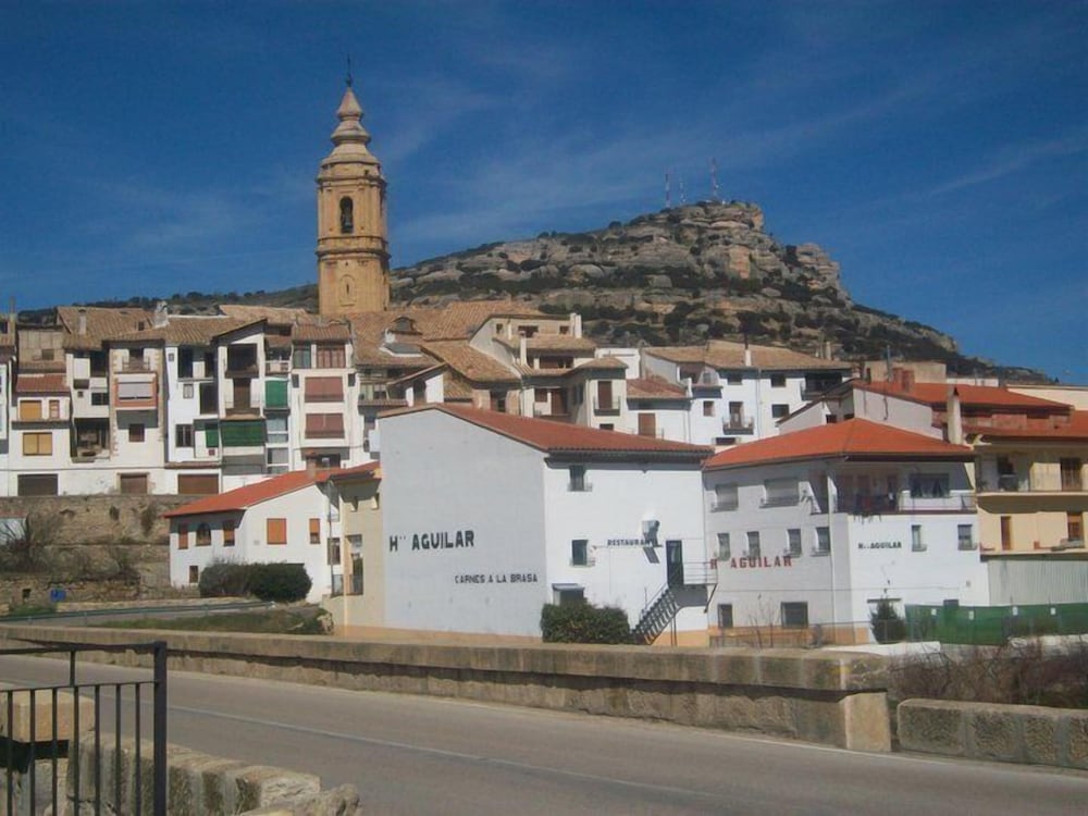 Hostal Restaurante Aguilar view 3
