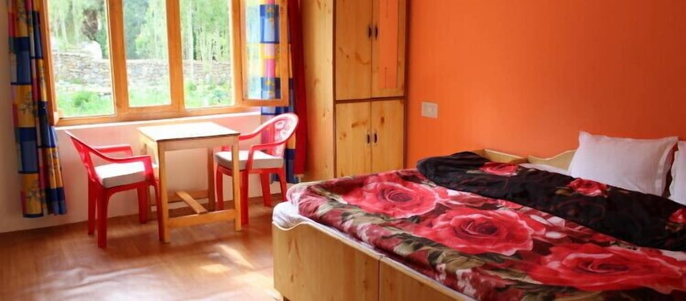 Tsetanguesthouse