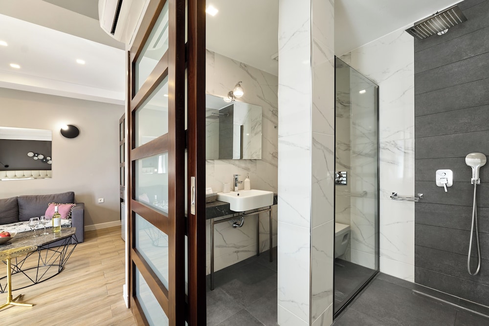 Nival Luxury Suites