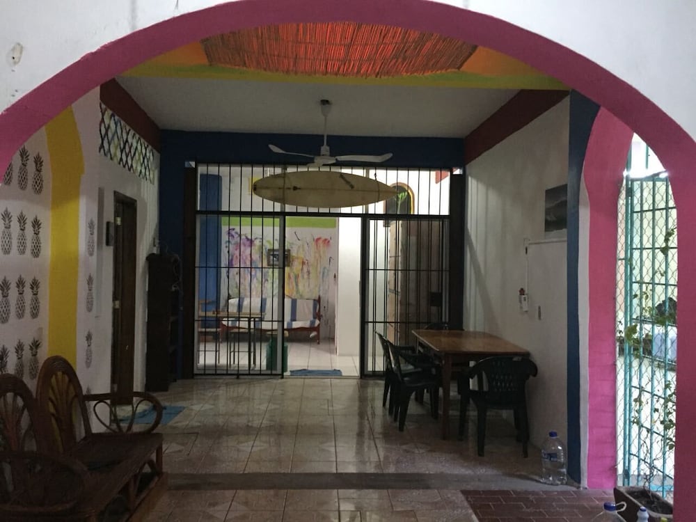 Hotel El Coyote Hostal and Surf - Hostel - Image 1