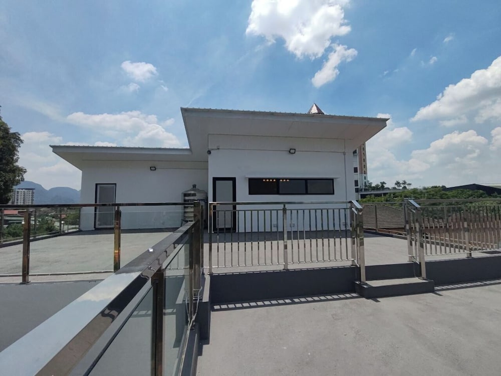 KHOO FAMILY VILLA