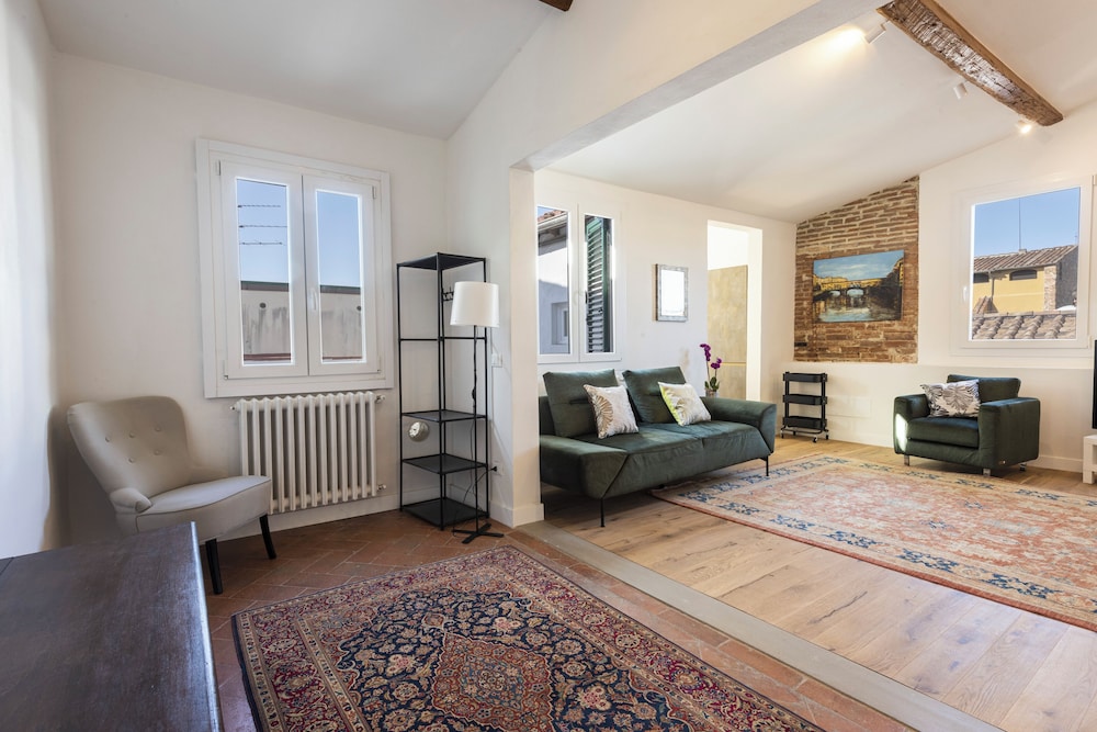 Santa Maria Novella penthouse by MMega