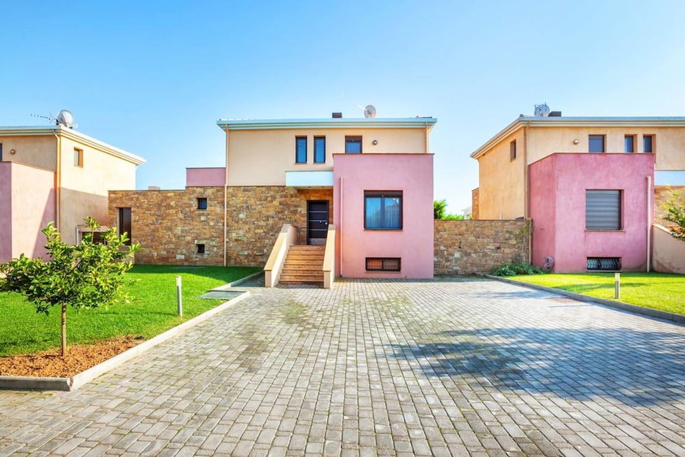 Onar Luxury Villa in Sani Halkidiki