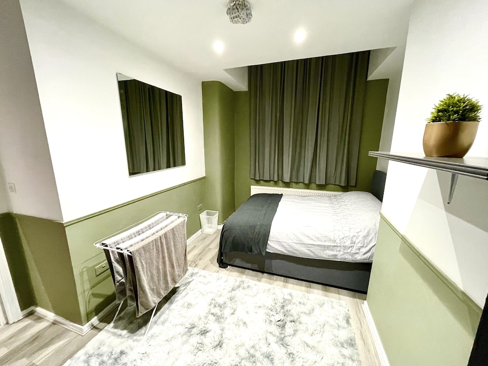 Stunning and Modern Apartment in Liverpool view 4