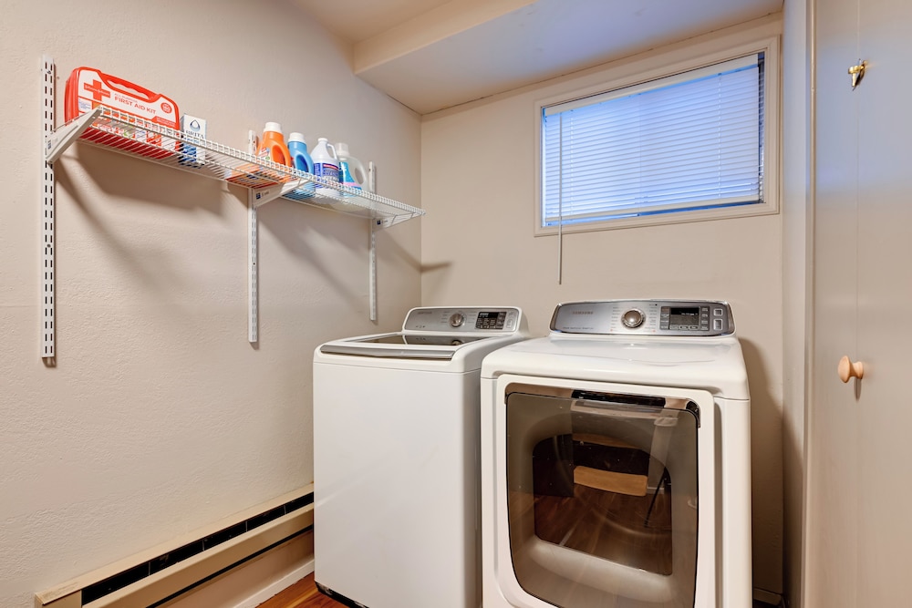 Walk to Parks & Bay: Olympia Duplex w/ Fenced Yard view 2