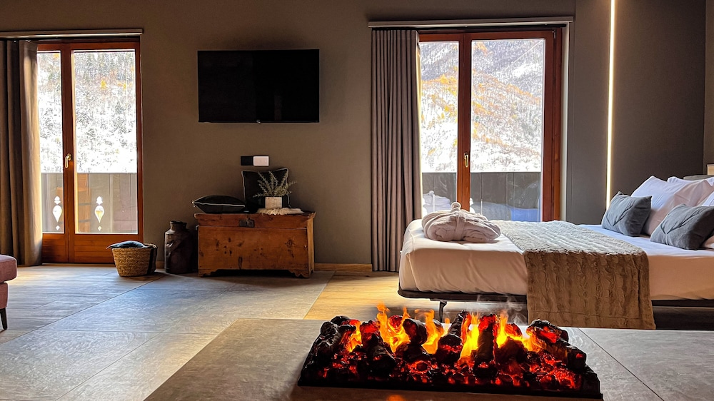 Agarthi Suites