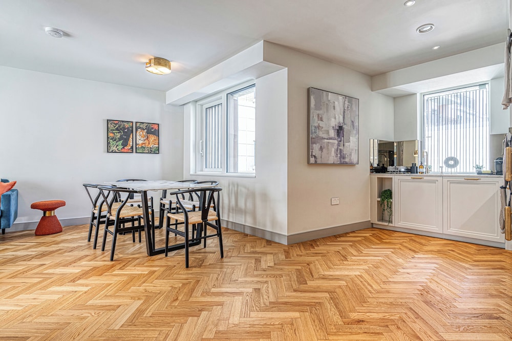 Luxury flats near Big Ben and London Eye