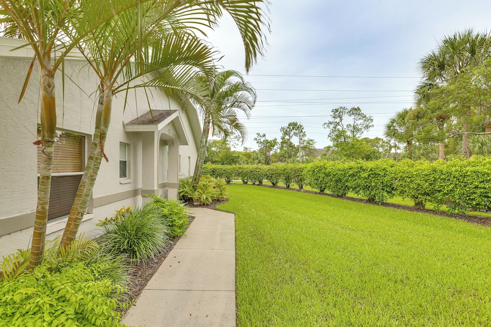 5 Mi to Naples Beach - Getaway w/ Screened Lanai!