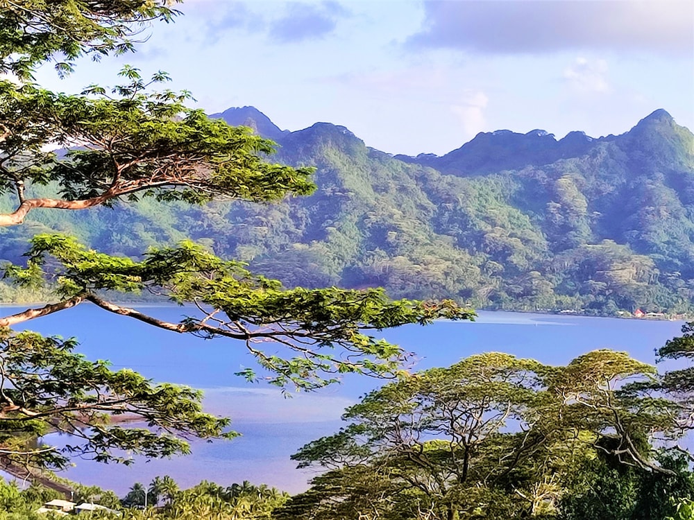 Huahine - Tipanier House