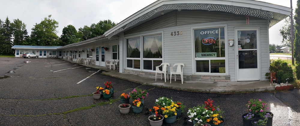 Bay Motel