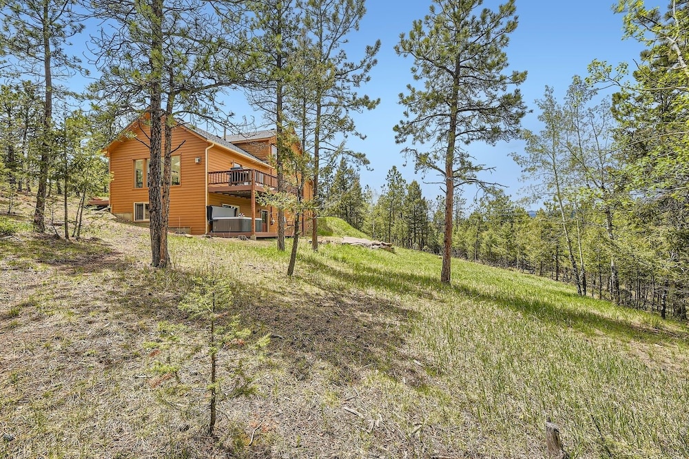 Pine Cabin 3 Bedroom Home