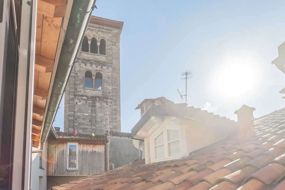 Domus 4 in Como in Como
