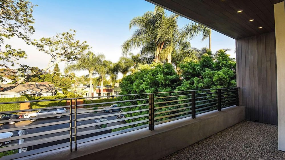 Orange Grove Villa - Image 1