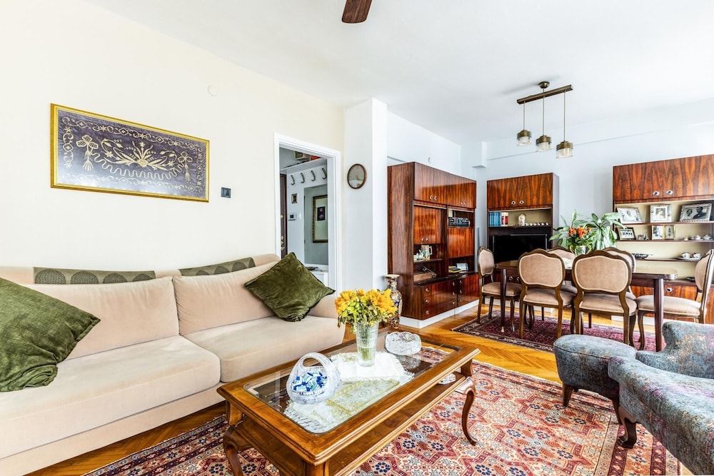 Exquisite Flat Near Moda Coast in Kadikoy