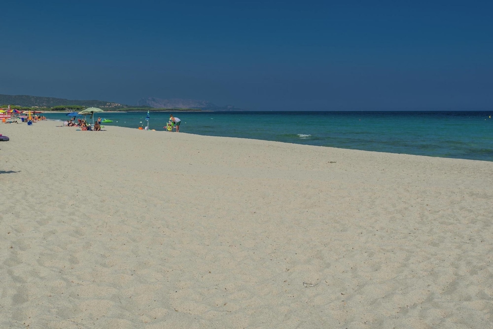Holiday Resort, Budoni view 5