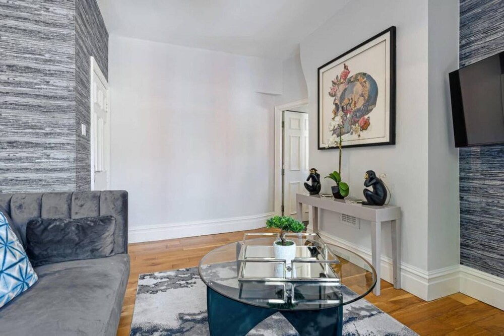 Host Apartments Kensington Quarters II