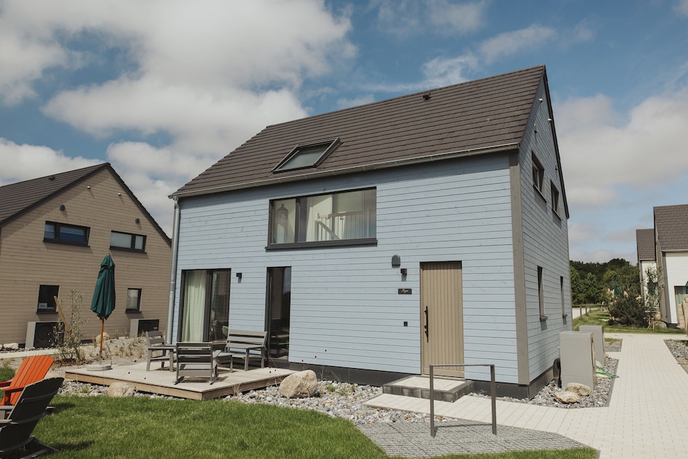 Skandinavisch Eingerichtetes Doppelhaus in Sagard