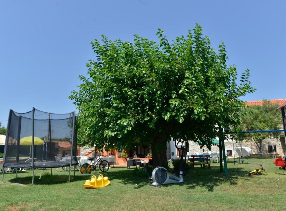 Authentic Istrian Rooms for Unforgettable Stays