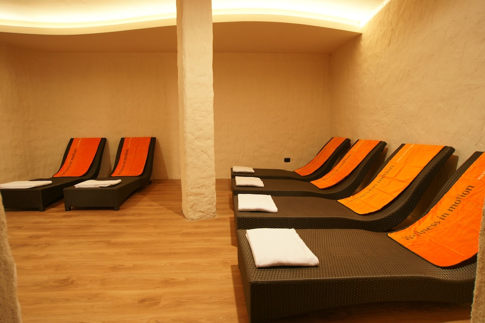 Adler Family & Wellness Clubresidence