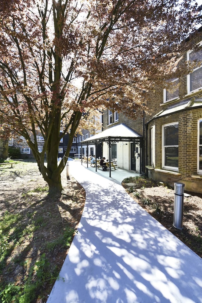 Raymont Hall