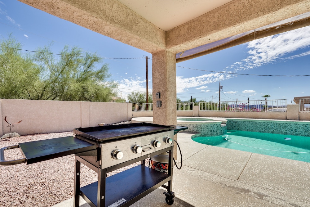 Lake Havasu City Home: Private Pool & Hot Tub! view 5