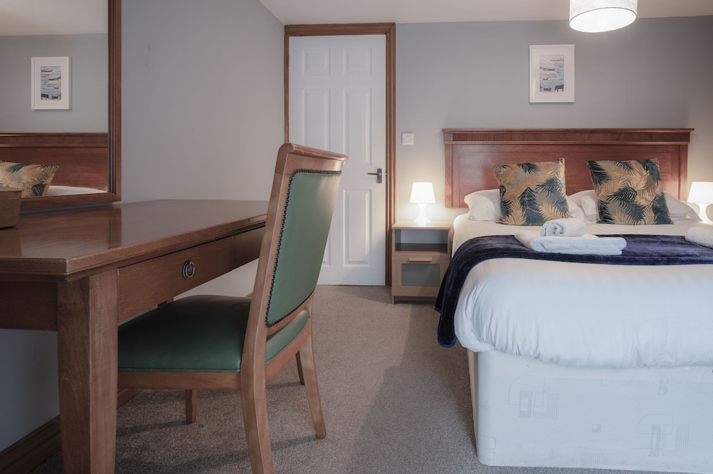 Rose Coach House - 3 Bedroom Cottage - Pendine view 3