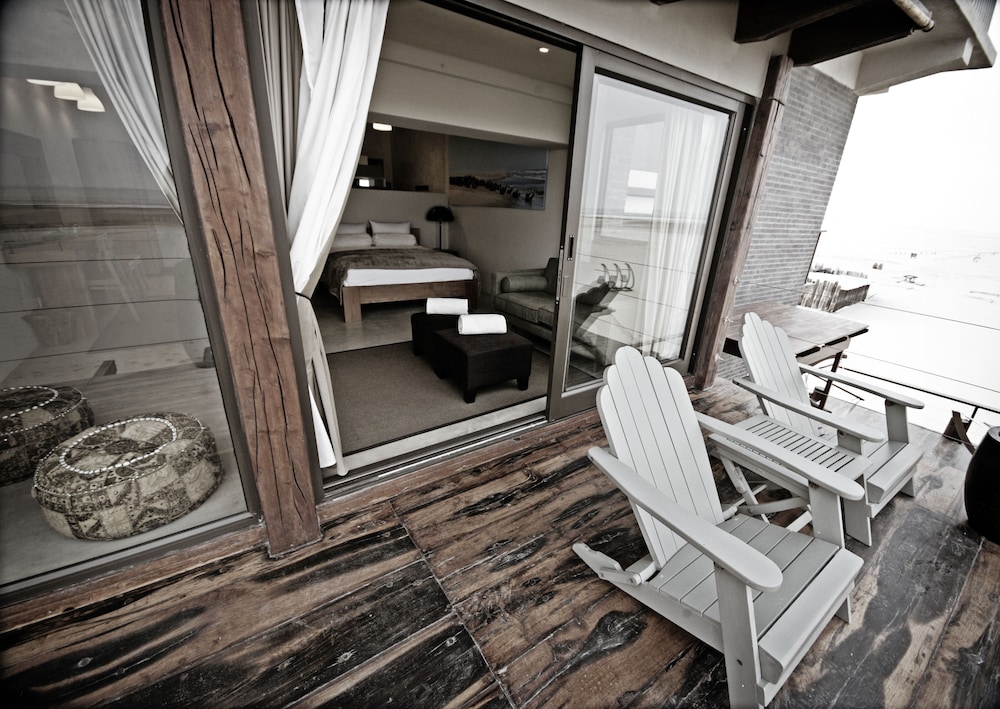 Pelican Point Lodge