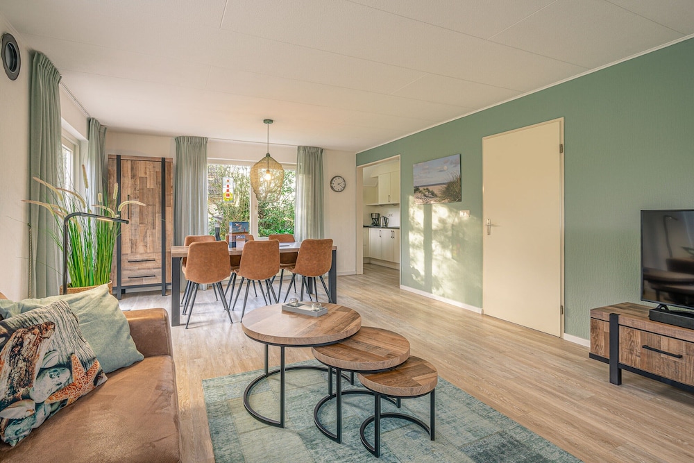Charming Villa With Sauna and South-facing Garden
