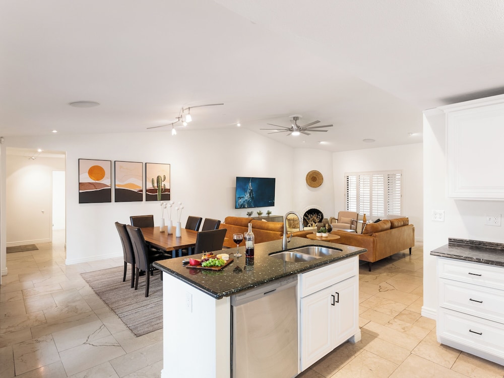 Sunset Palms-pool, Spa & Sports Court-scottsdale