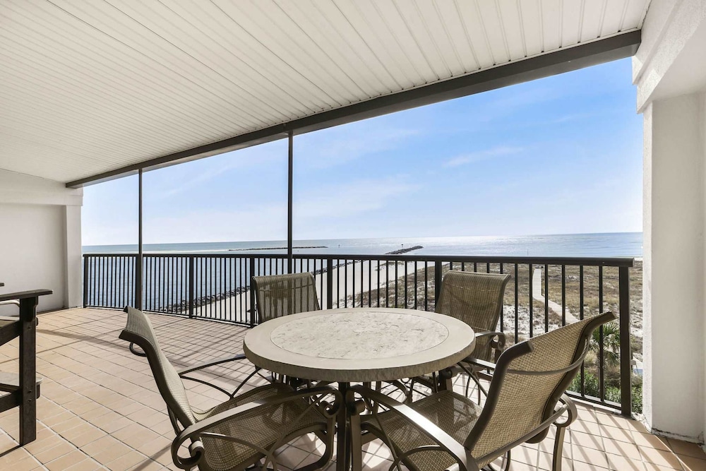 Grand Pointe 411 3 3 5 Gulf-front A Amenities