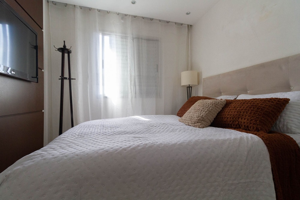 Apartamento com Lazer Wi-fi e Garagem em Jaragu