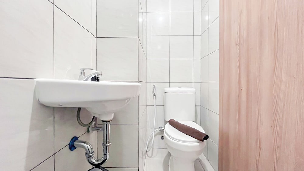 Minimalist Studio Room Near Unhas At Bandaraya - Tallasa City Makassar Apartment