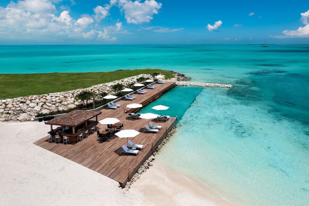 Private Oceanfront Luxury Infinity Pool Slide