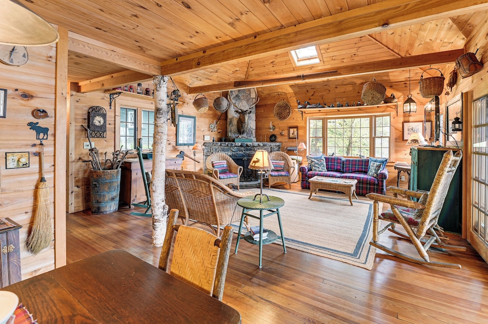 Lakefront Adirondacks Home: Lake George Oasis!