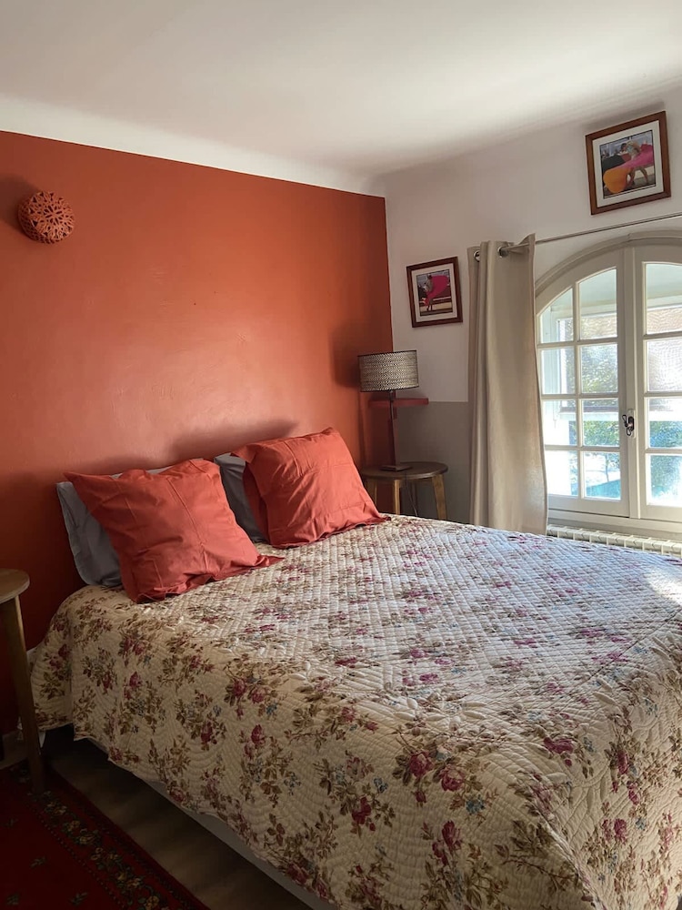 Large Air-conditioned Villa in Arles
