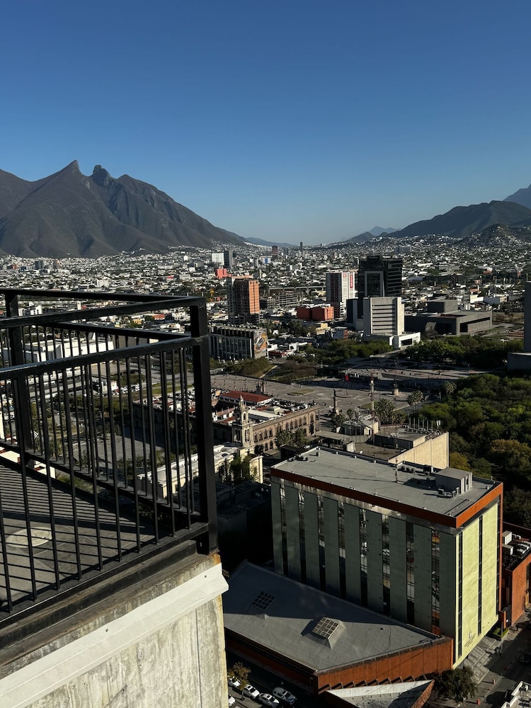 Furnished & Equipment Apt with beautiful views in MTY Downtown