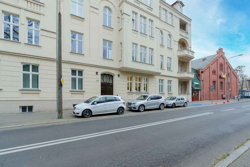 Apartment Poznan Matejki by Renters view 5