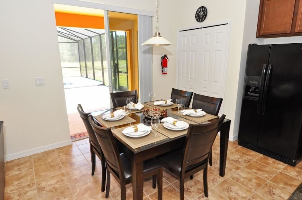733 Watersong House 5 Bedroom by Florida Star