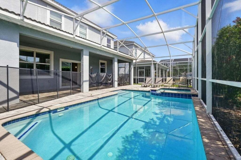 Exceptional Quality Private Pool Home 6 Bedroom Villa
