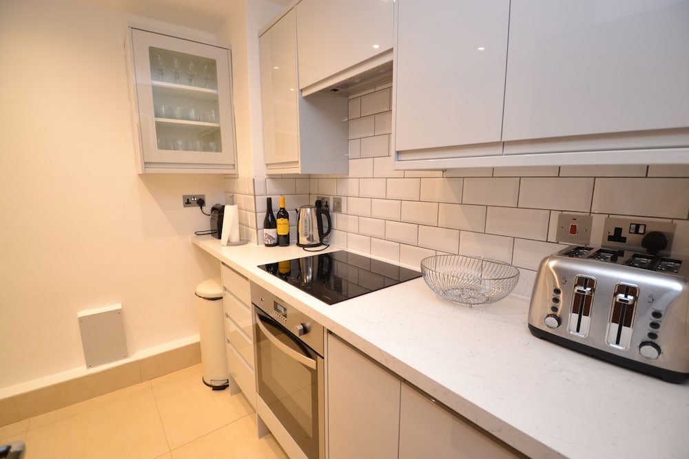 Luxury Hyde Park