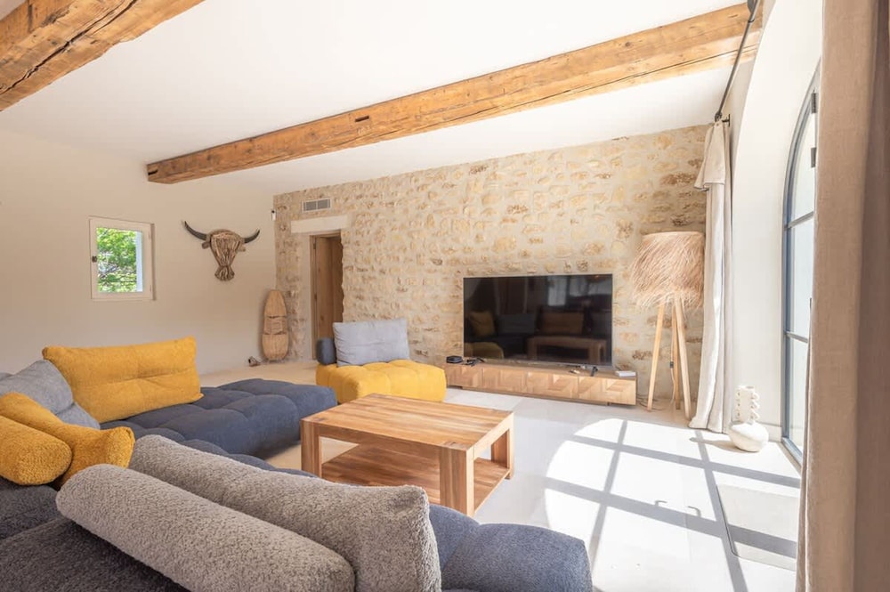 Villa Lou Panta Elegance and Comfort in the Heart of Saint-r My-de-provence