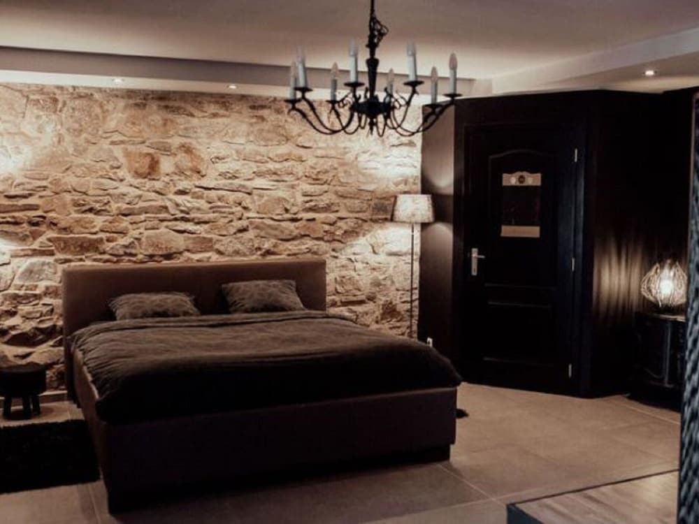 Castle in Spa With Lake View & Heated Pool